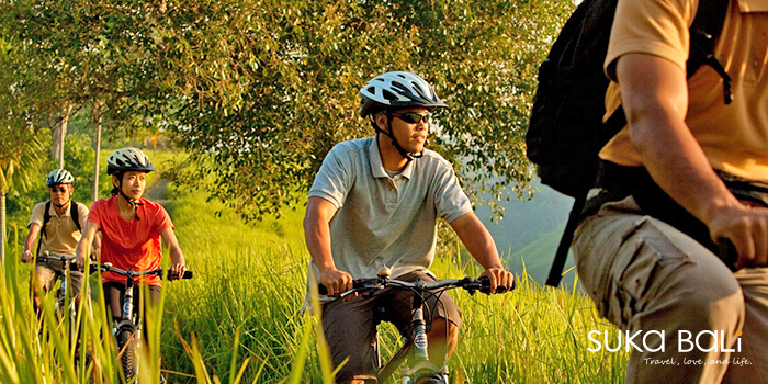 自行車探索當地村莊 自行車探索當地村莊